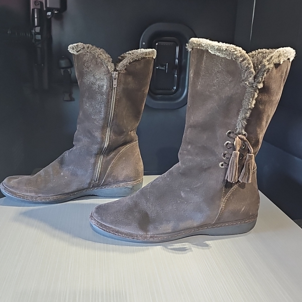 STUART WEITZMAN Brown Suede Fleece Lined Side Zip Tassel Winter Fur Boots 10M